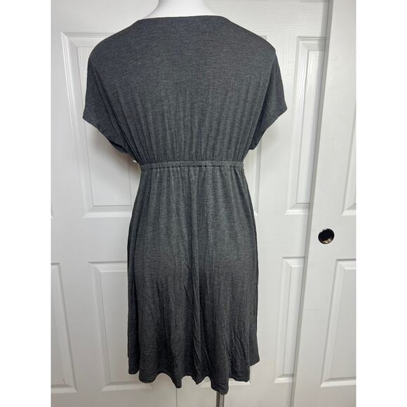 Amazon Essential Surplice Dress Short Sleeve Gray Size XS Extra Small - Picture 4 of 7